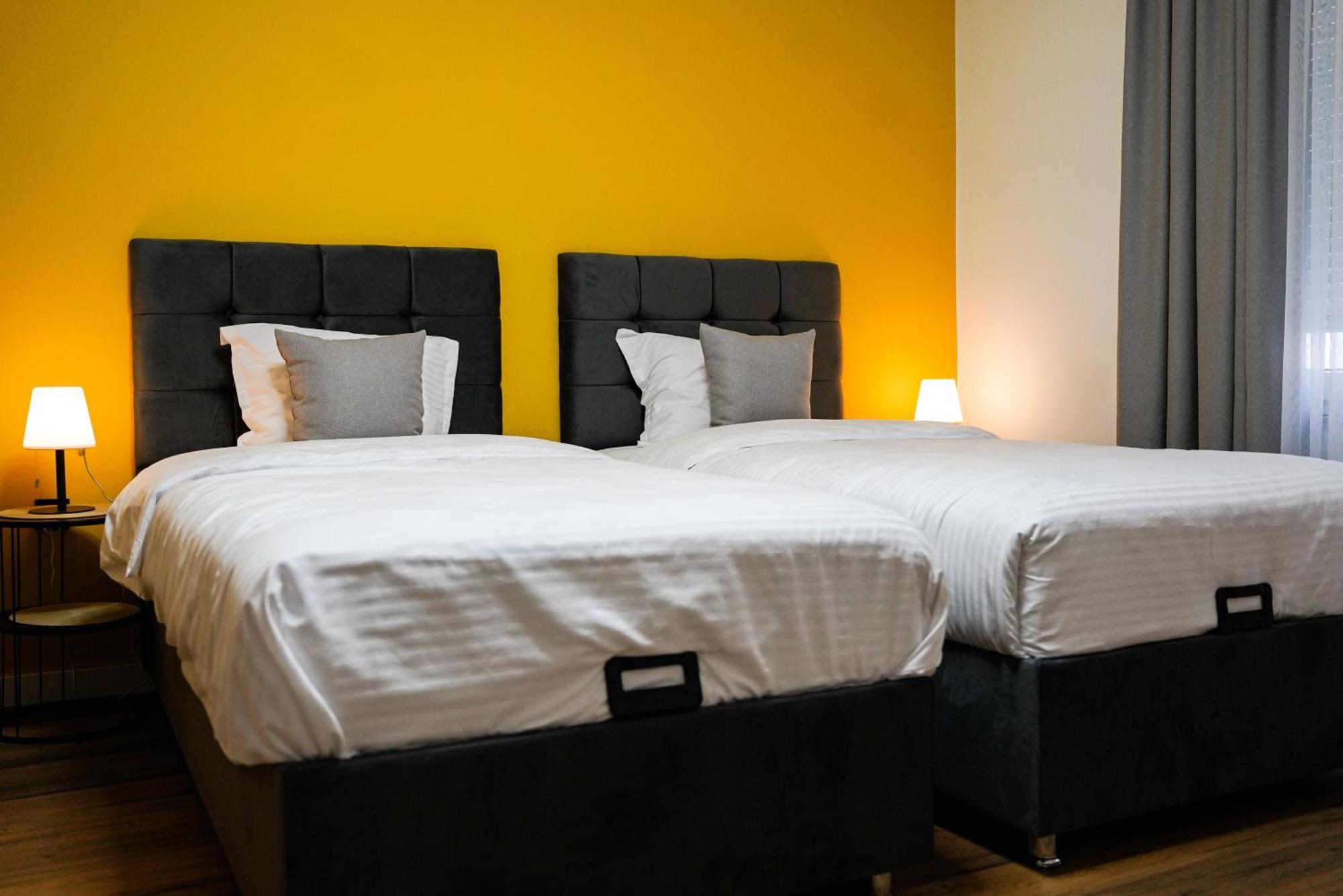 Ten Guest House Prisztina Zewnętrze zdjęcie